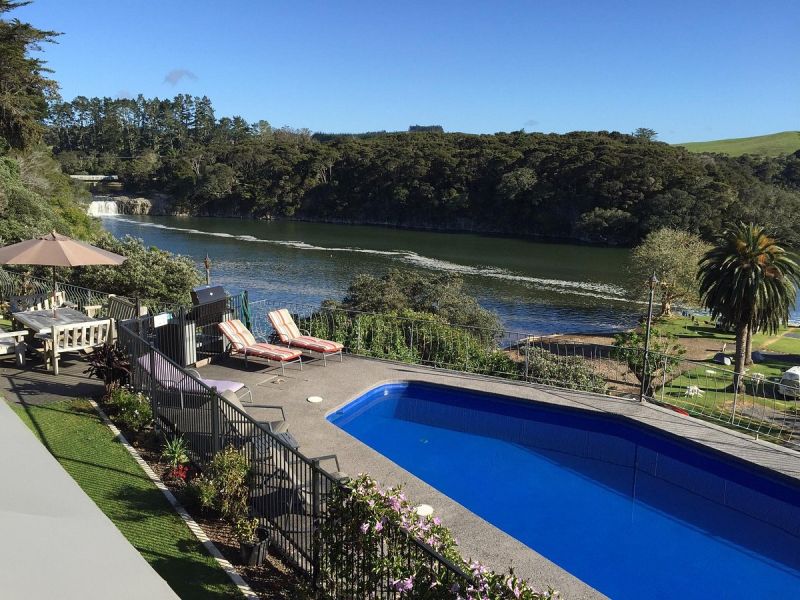 Motel pool